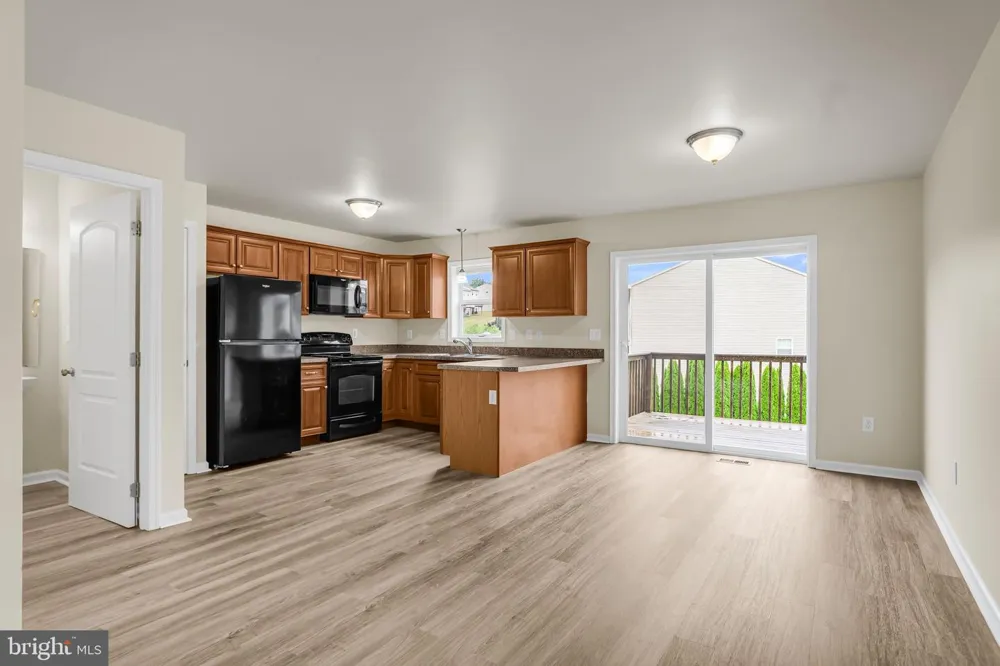 856 GREGS DRIVE Harrisburg, PA 17111