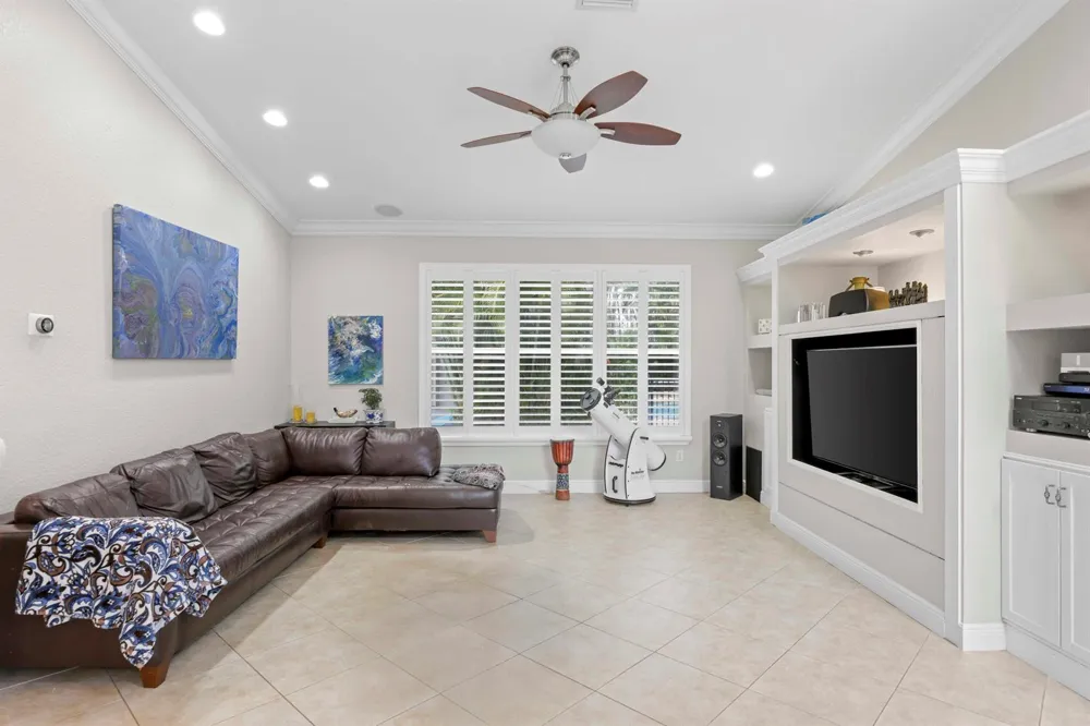 10812 Castle Oak Drive Boynton Beach, FL 33473