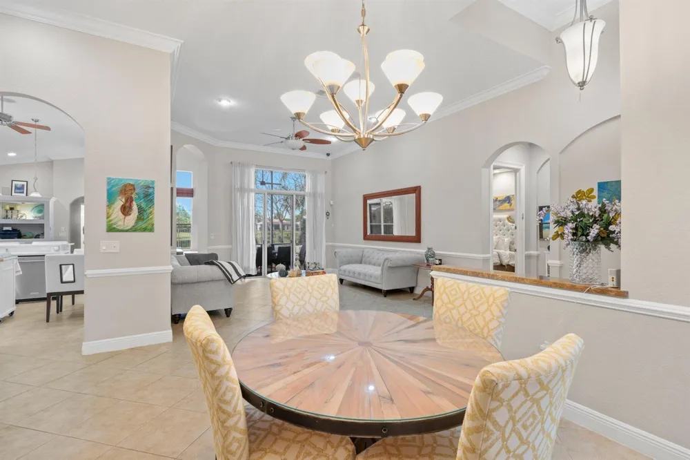 10812 Castle Oak Drive Boynton Beach, FL 33473