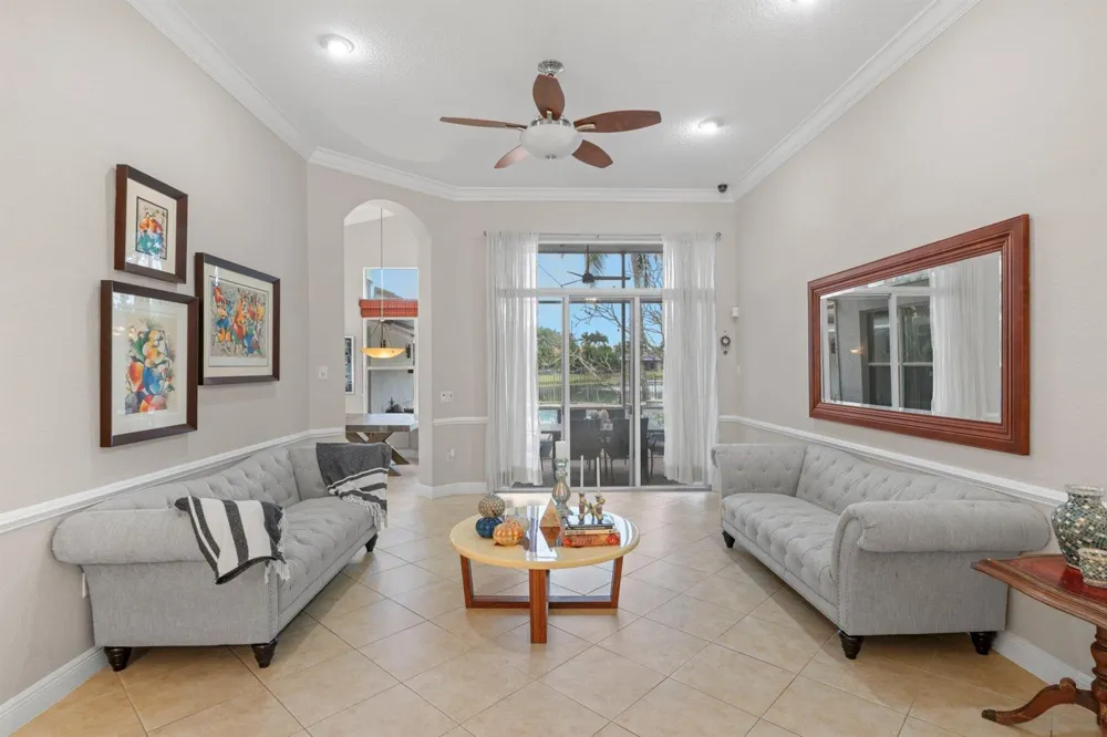 10812 Castle Oak Drive Boynton Beach, FL 33473