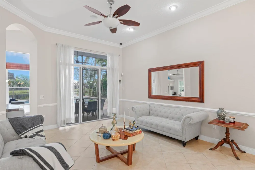10812 Castle Oak Drive Boynton Beach, FL 33473