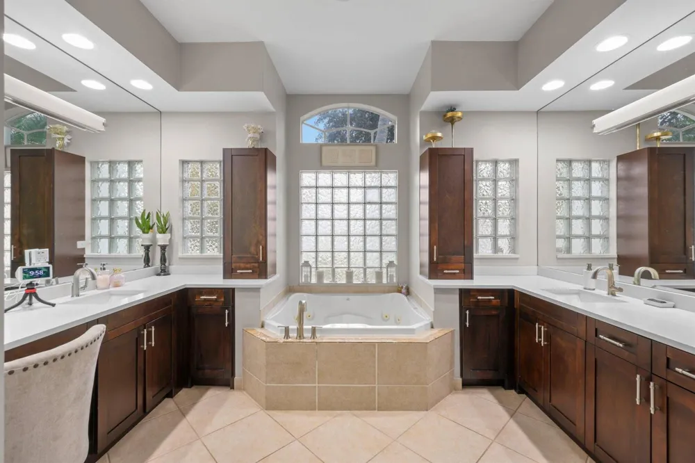 10812 Castle Oak Drive Boynton Beach, FL 33473