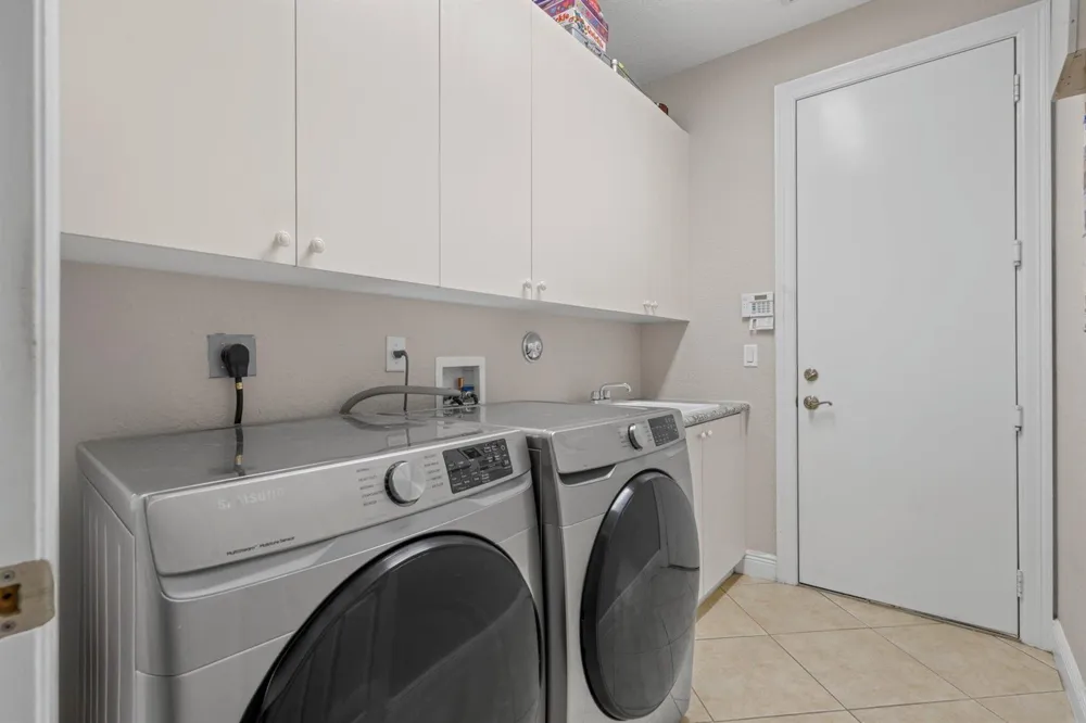 10812 Castle Oak Drive Boynton Beach, FL 33473