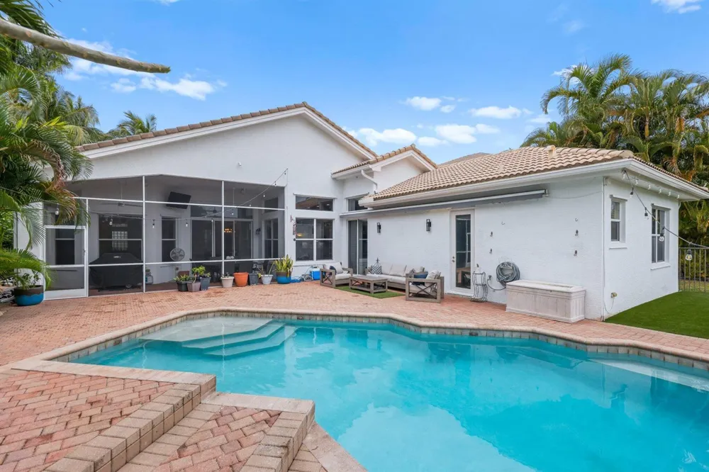 10812 Castle Oak Drive Boynton Beach, FL 33473