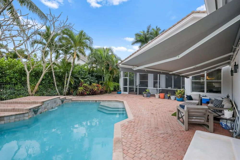 10812 Castle Oak Drive Boynton Beach, FL 33473