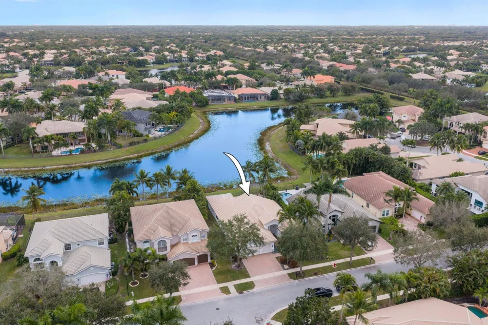 10812 Castle Oak Drive Boynton Beach, FL 33473