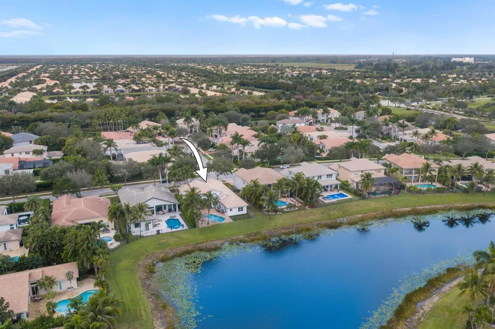 10812 Castle Oak Drive Boynton Beach, FL 33473