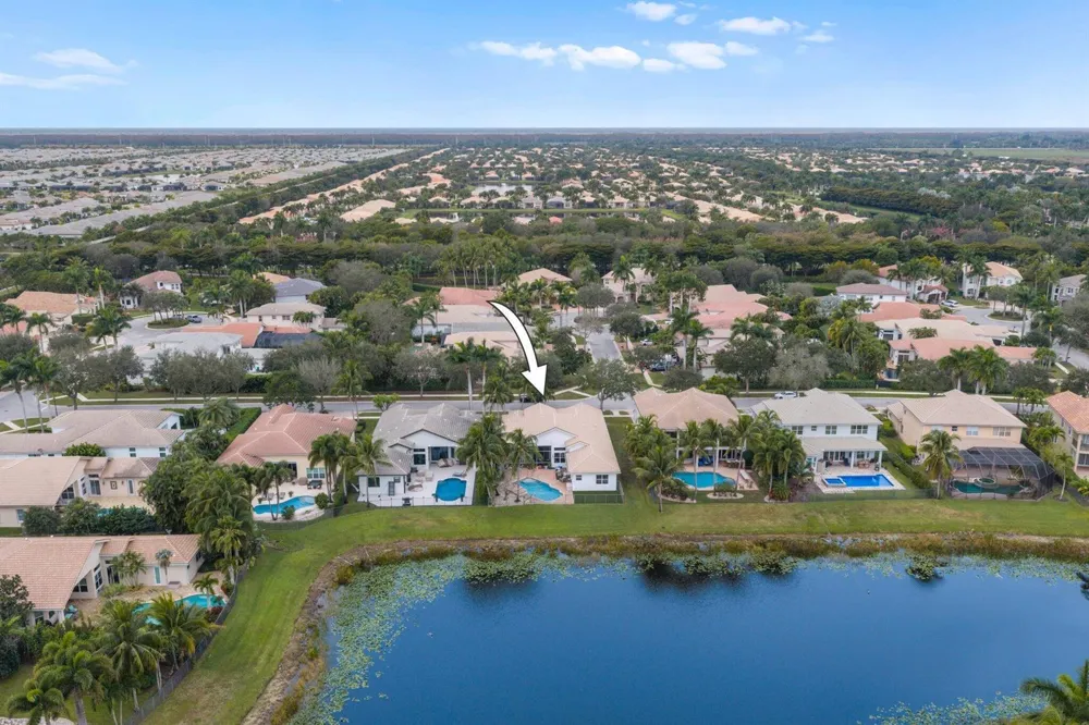 10812 Castle Oak Drive Boynton Beach, FL 33473