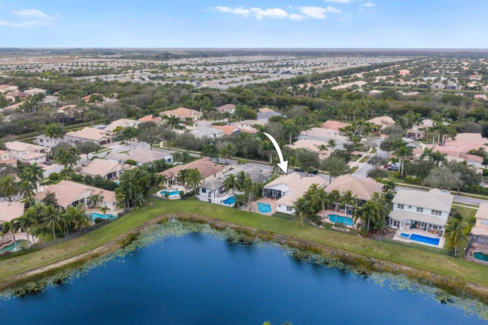 10812 Castle Oak Drive Boynton Beach, FL 33473