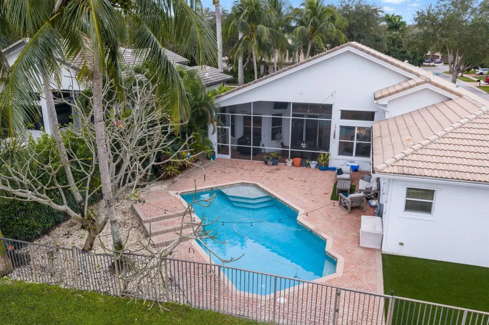 10812 Castle Oak Drive Boynton Beach, FL 33473