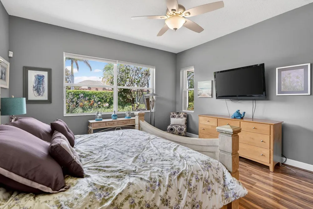 7982 SE Hempstead Circle Hobe Sound, FL 33455