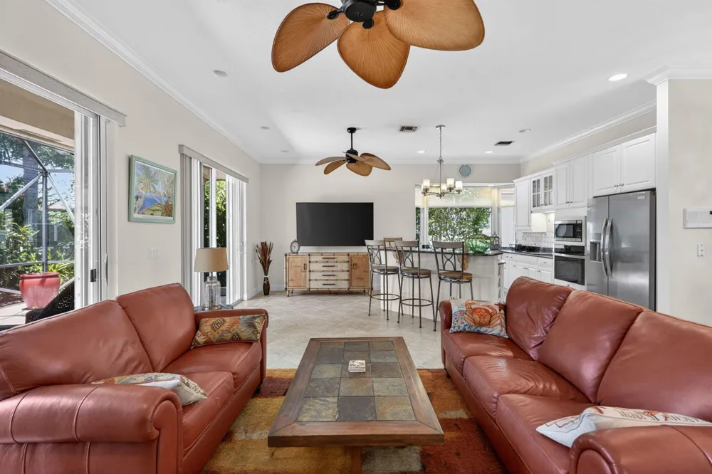 7982 SE Hempstead Circle Hobe Sound, FL 33455