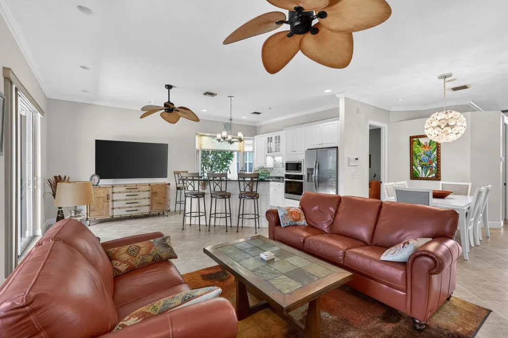 7982 SE Hempstead Circle Hobe Sound, FL 33455