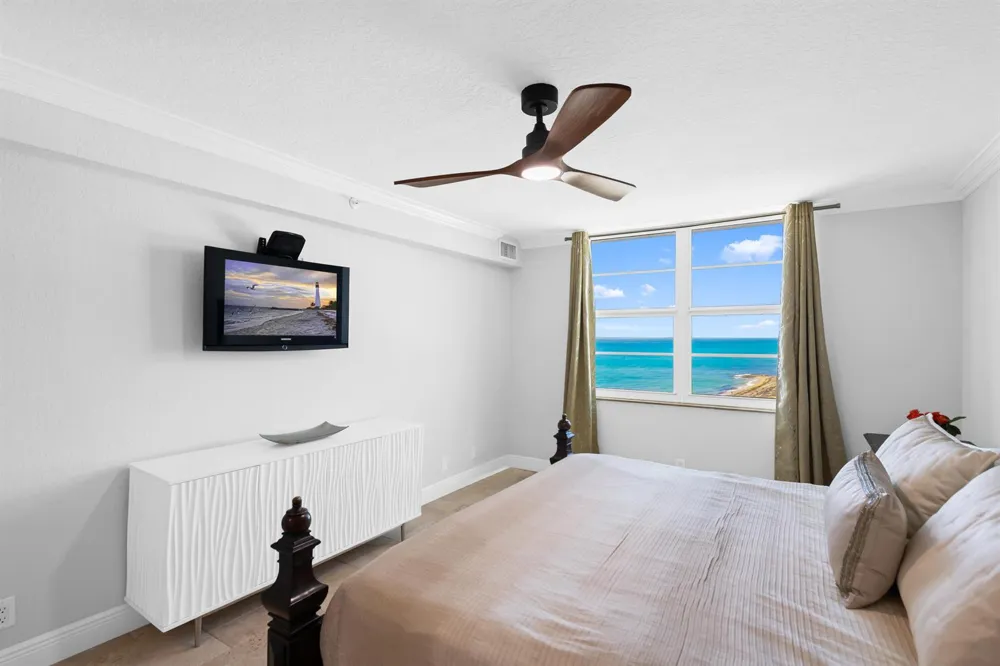 4511 S Ocean Boulevard #807 Highland Beach, FL 33487