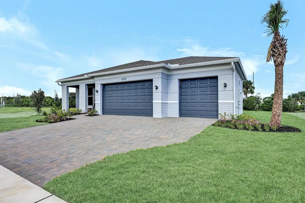 6783 68th Square Vero Beach, FL 32967