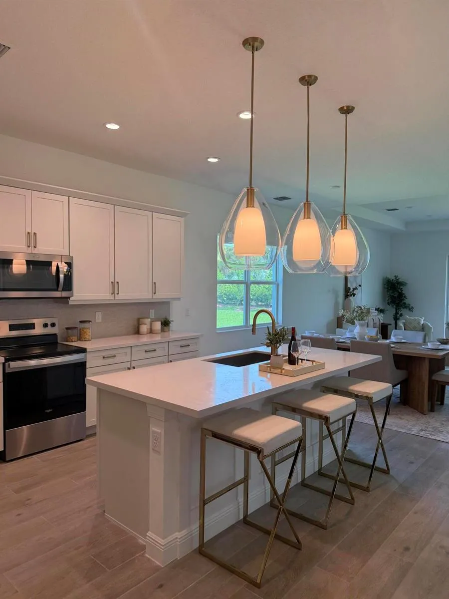 6783 68th Square Vero Beach, FL 32967