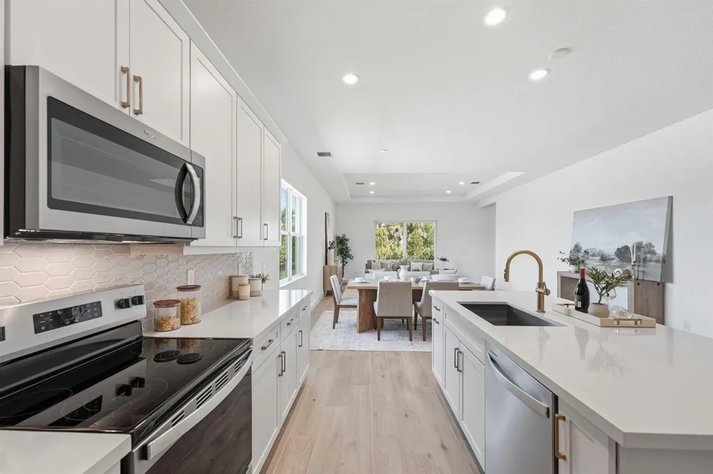 6783 68th Square Vero Beach, FL 32967