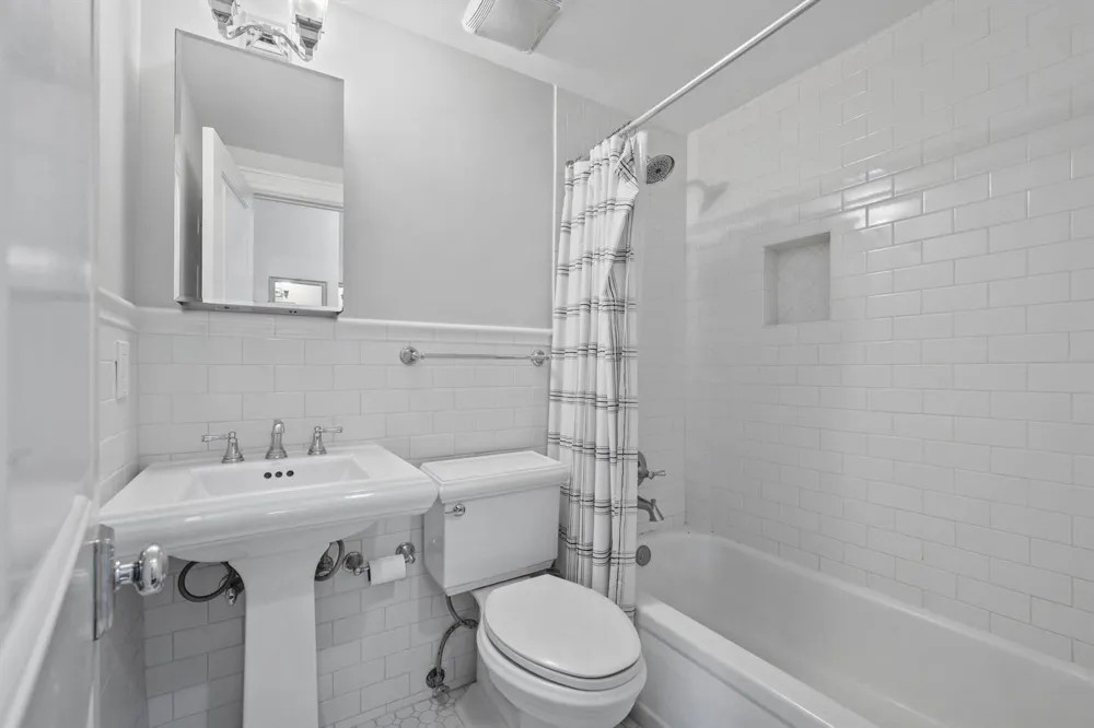 235 Sunrise Avenue #3232 Palm Beach, FL 33480