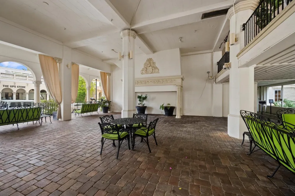 235 Sunrise Avenue #3232 Palm Beach, FL 33480