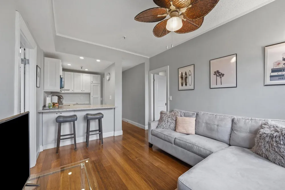 235 Sunrise Avenue #3232 Palm Beach, FL 33480