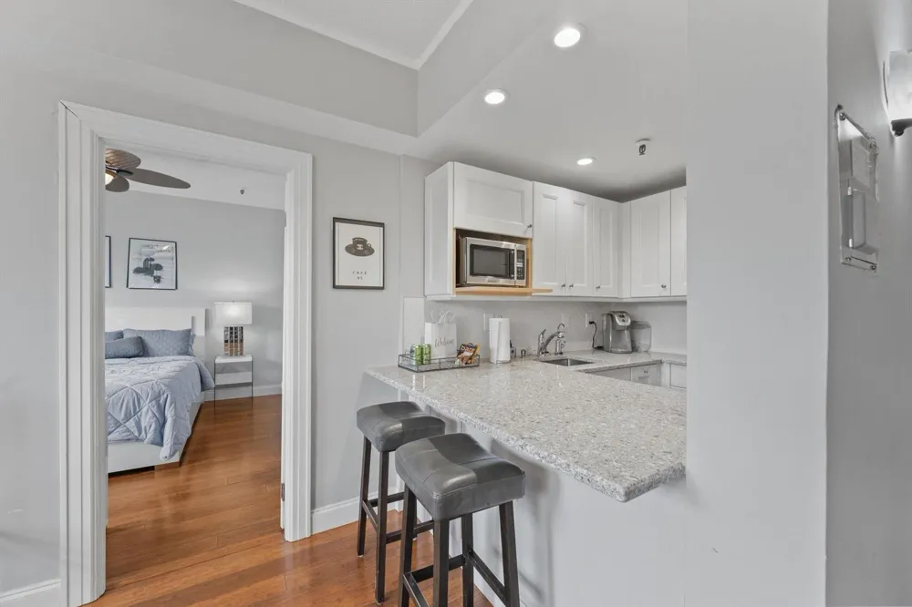 235 Sunrise Avenue #3232 Palm Beach, FL 33480