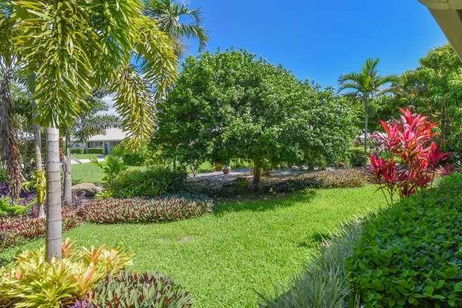 437 French Royale Circle Atlantis, FL 33462