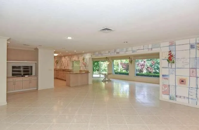 437 French Royale Circle Atlantis, FL 33462