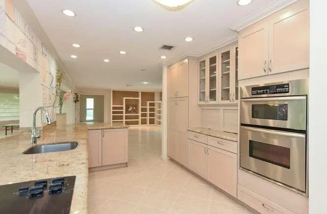437 French Royale Circle Atlantis, FL 33462