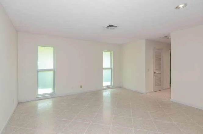 437 French Royale Circle Atlantis, FL 33462