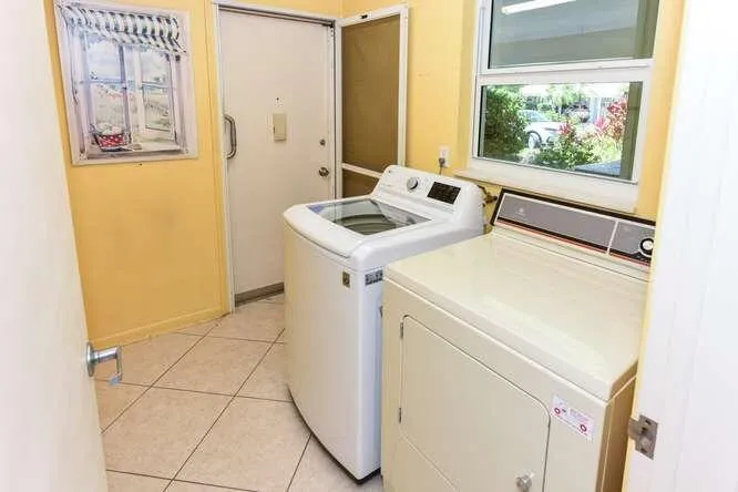 437 French Royale Circle Atlantis, FL 33462