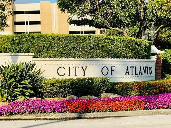 437 French Royale Circle Atlantis, FL 33462
