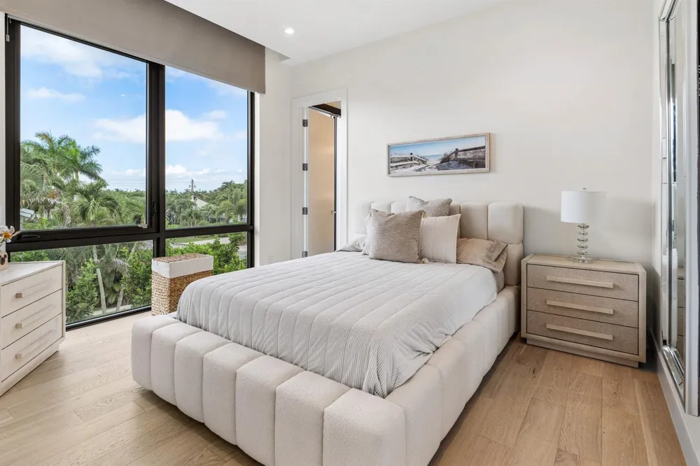 917 NE 8th Avenue Delray Beach, FL 33483