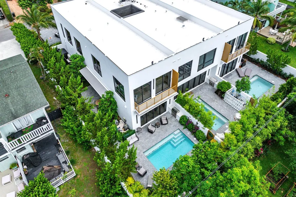 917 NE 8th Avenue Delray Beach, FL 33483