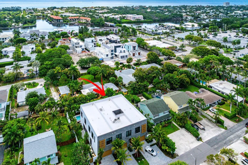 917 NE 8th Avenue Delray Beach, FL 33483