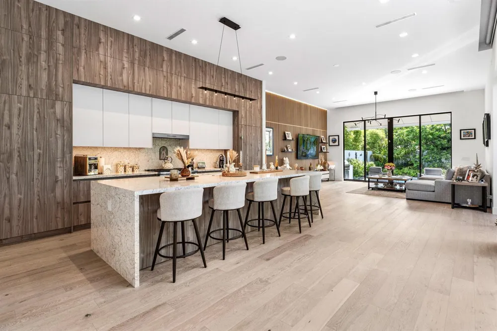 917 NE 8th Avenue Delray Beach, FL 33483