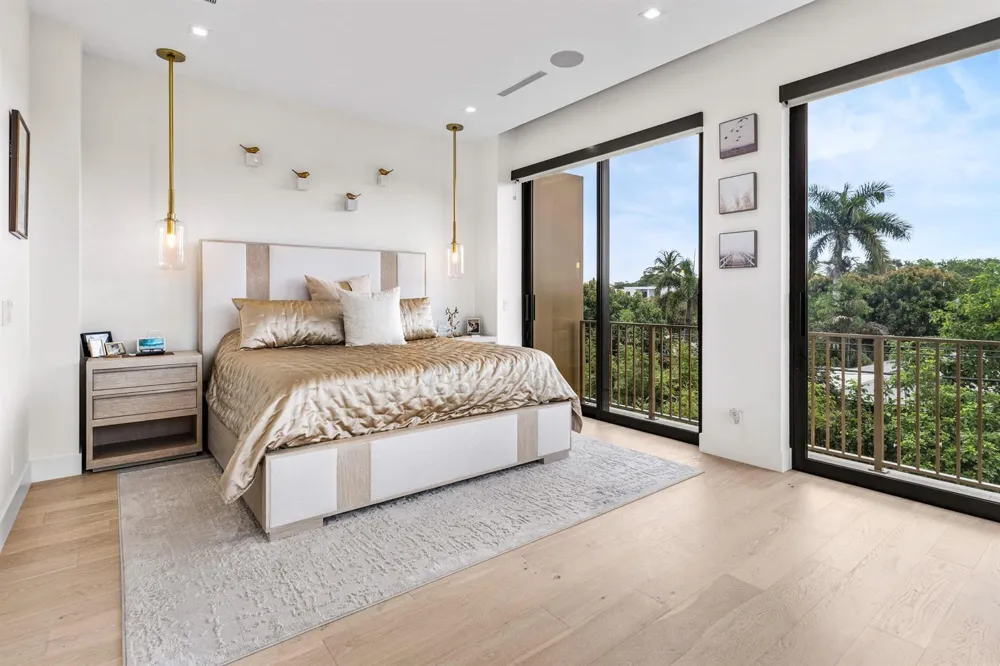 917 NE 8th Avenue Delray Beach, FL 33483