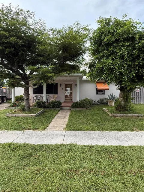 817 Elm Road