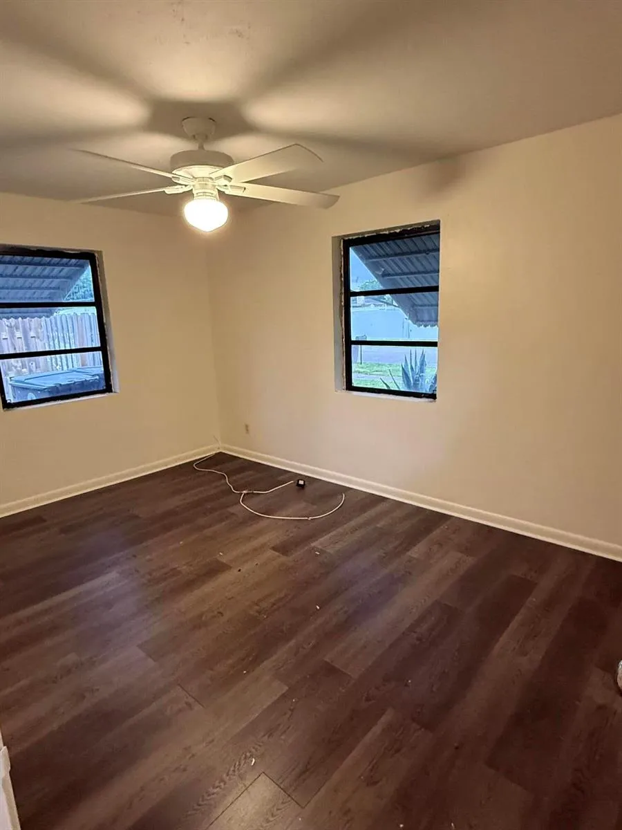 817 Elm Road West Palm Beach, FL 33409