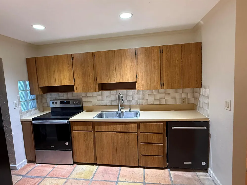 817 Elm Road West Palm Beach, FL 33409