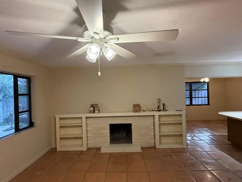 817 Elm Road West Palm Beach, FL 33409