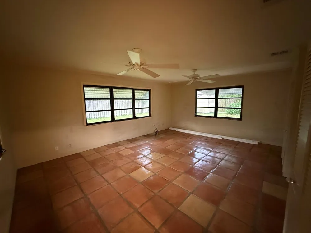 817 Elm Road West Palm Beach, FL 33409