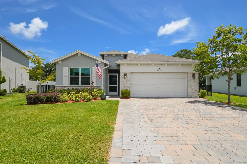 5970 SE Skyblue Circle Stuart, FL 34997