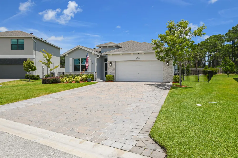 5970 SE Skyblue Circle Stuart, FL 34997