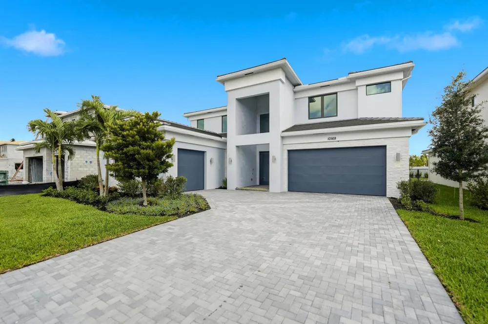10169 Royal Ascot Avenue Lake Worth, FL 33449