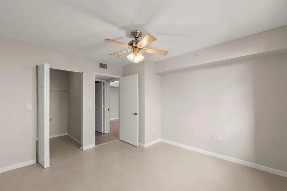 1200 Scotia Drive #403 Hypoluxo, FL 33462