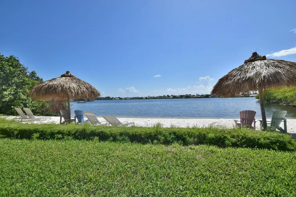 1200 Scotia Drive #403 Hypoluxo, FL 33462