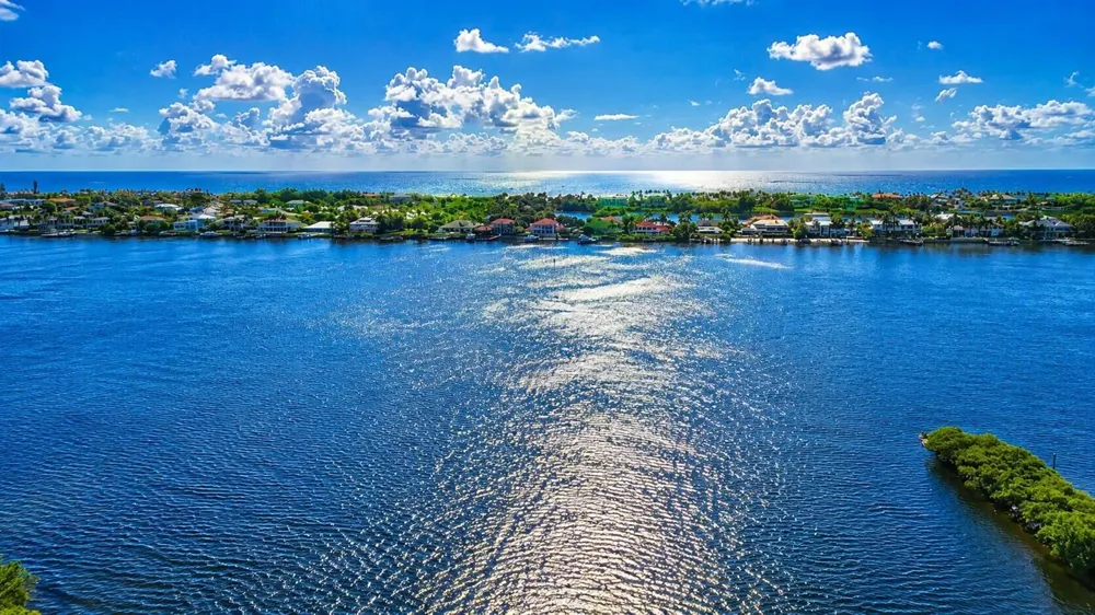 1200 Scotia Drive #403 Hypoluxo, FL 33462