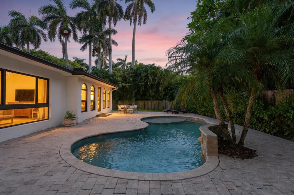 35 Anna Street Ocean Ridge, FL 33435