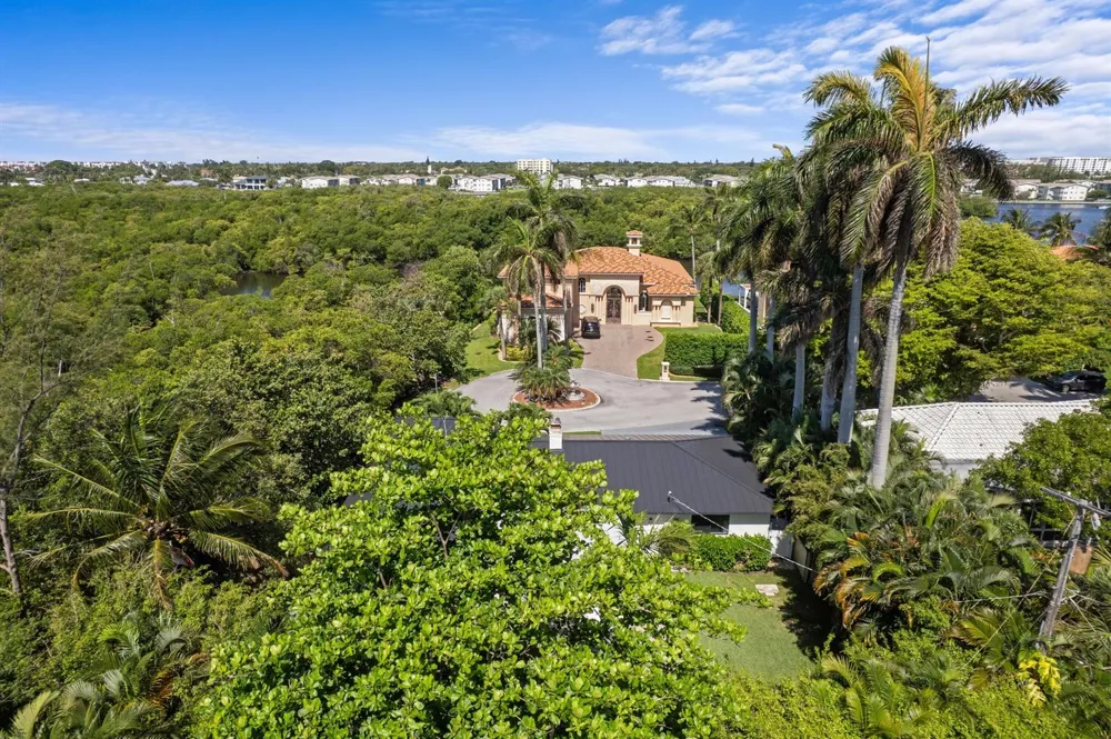 35 Anna Street Ocean Ridge, FL 33435