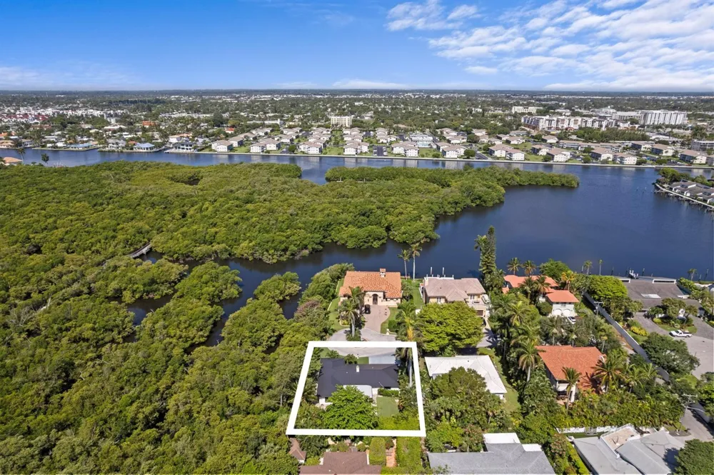 35 Anna Street Ocean Ridge, FL 33435